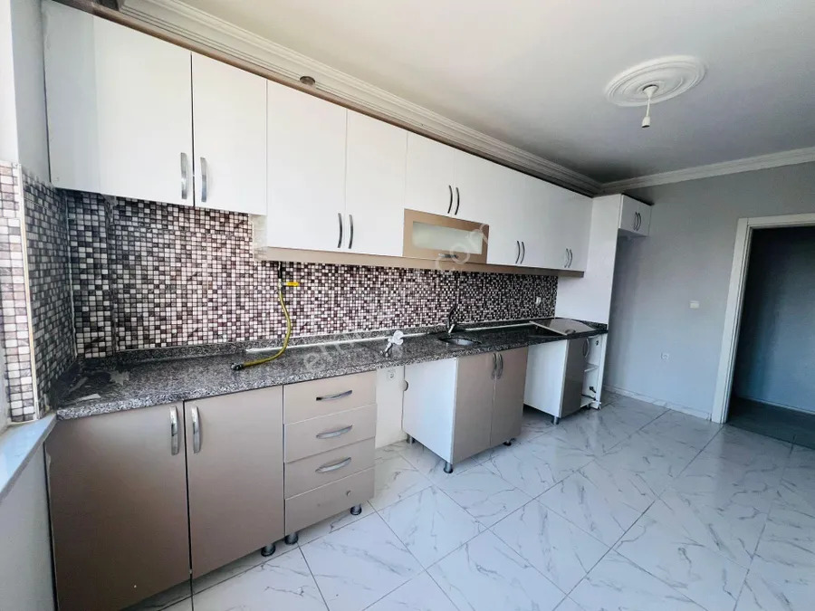 Mutfak Gideri Açma Hizmetinde Yağ ve Tortu Temizliği