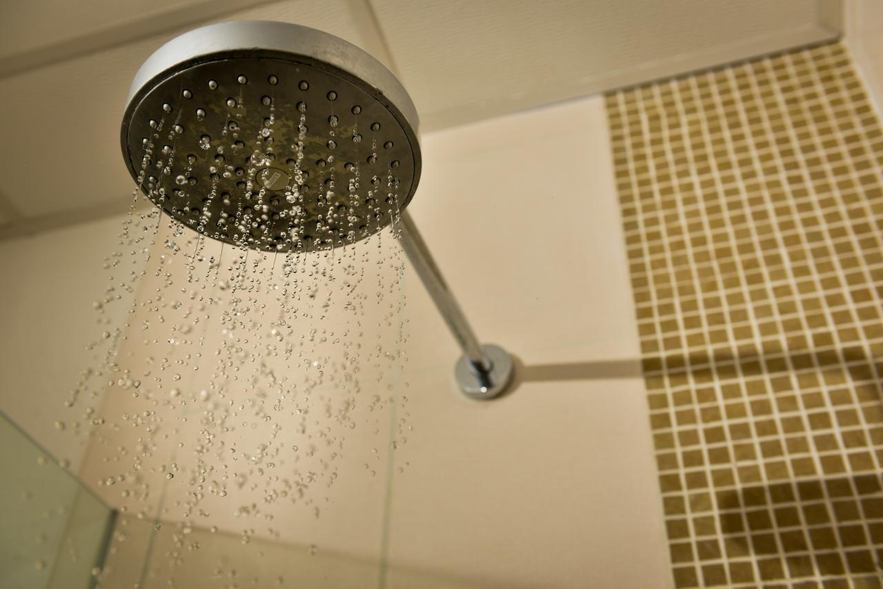 Duş Gideri Tıkanıklıklarını Hijyenik Yöntemlerle Açıyoruz